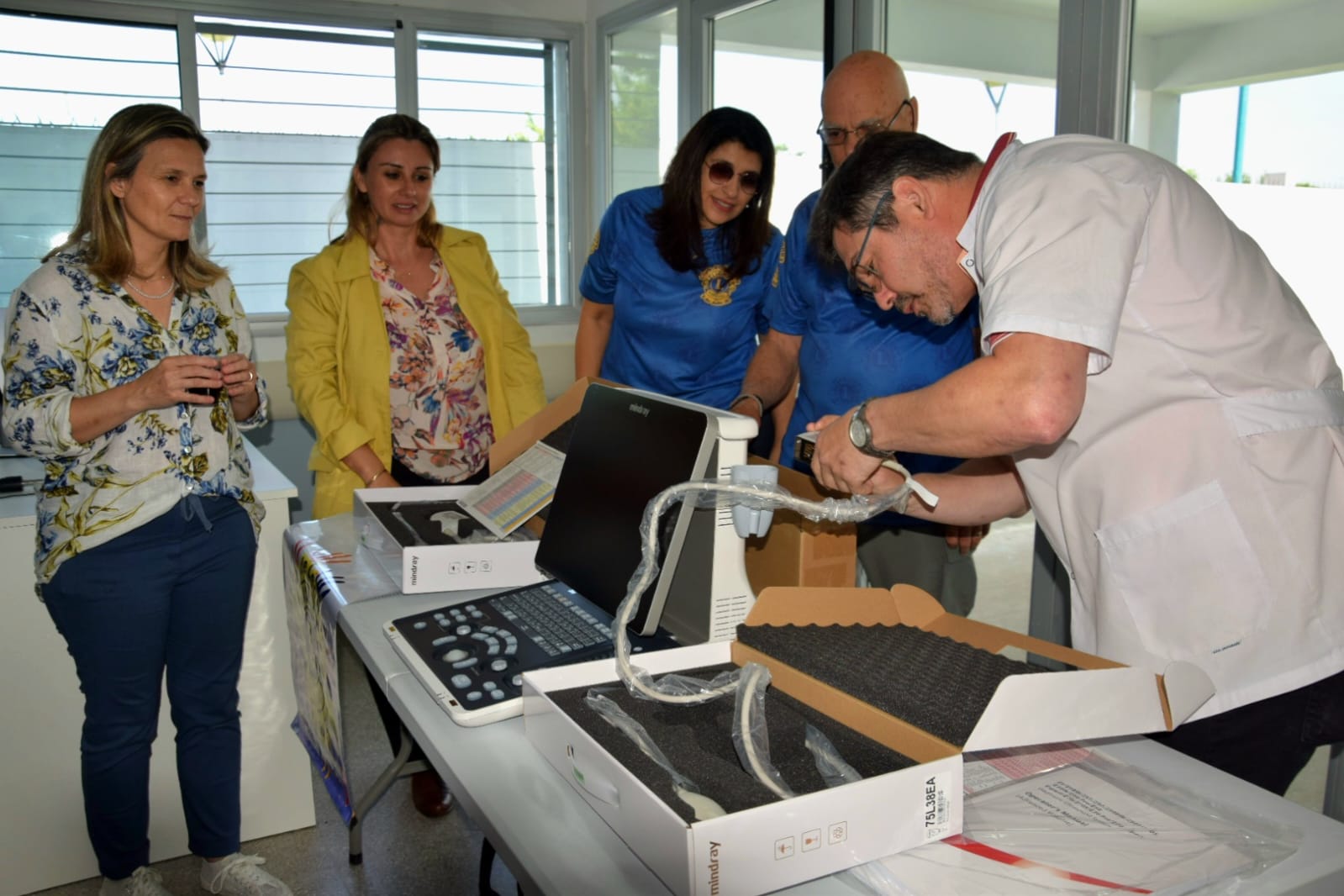 EL CLUB DE LEONES DONÓ UN ECÓGRAFO AL CAPS NUEVO ALBORADA